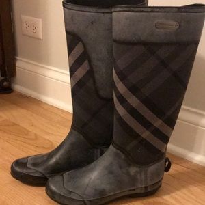 Black Burberry rain boots